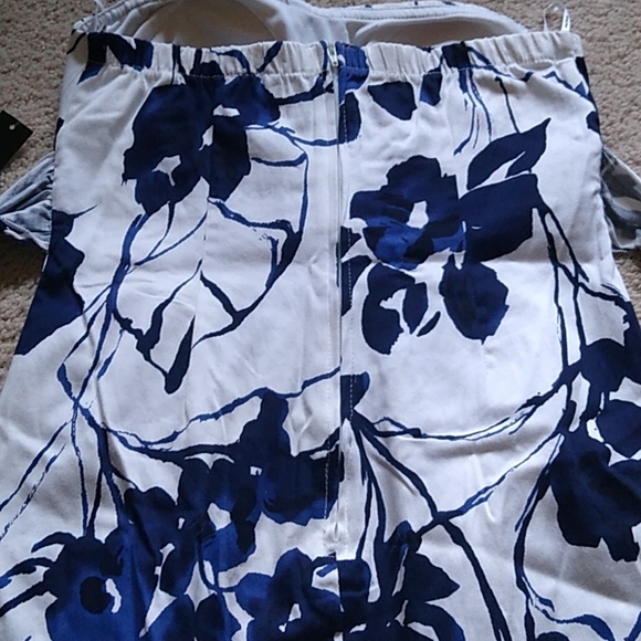 Junior Size 7 Strapless Dress. Brand Snap. NWT. Blue and White. - Picture 4 of 9